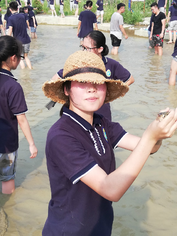 3摸鱼2.jpg