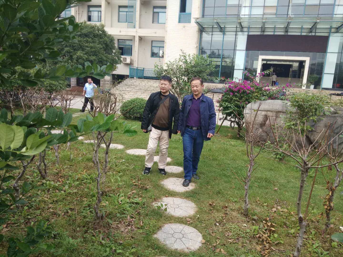 图片 2.png 图片 2.png