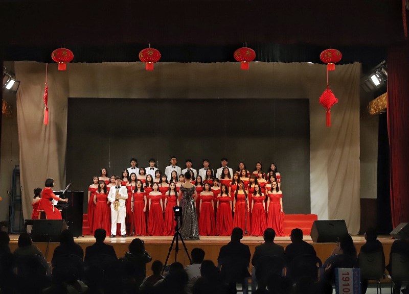 评委背影.jpg