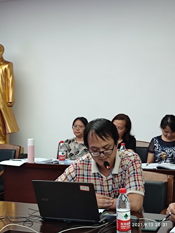 刘岩.jpg