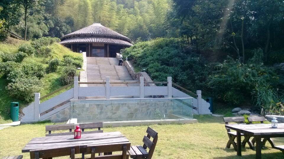 神龙讲坛,桃源仙境